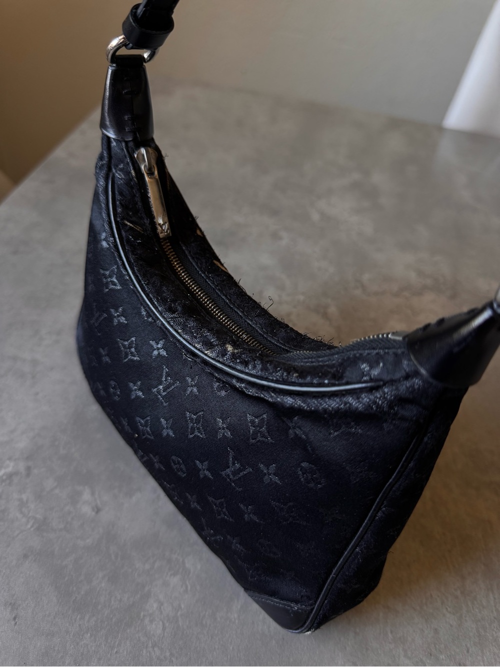 Louis Vuitton Boulogne bag - Picture 4 of 10